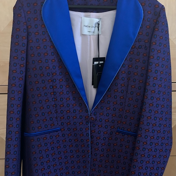 Hebe Studio
Jacquard Smoking Jacket Size:44 Color: royal blue - Picture 5 of 8